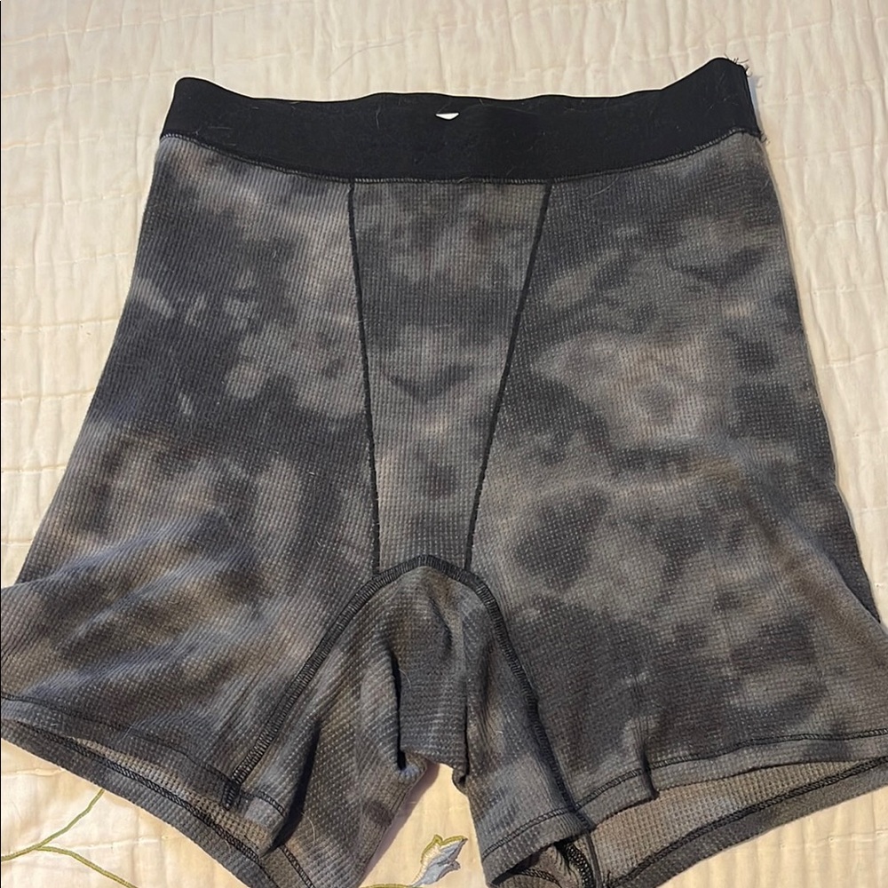 Women’s black Tie-Dye Boxers pink
